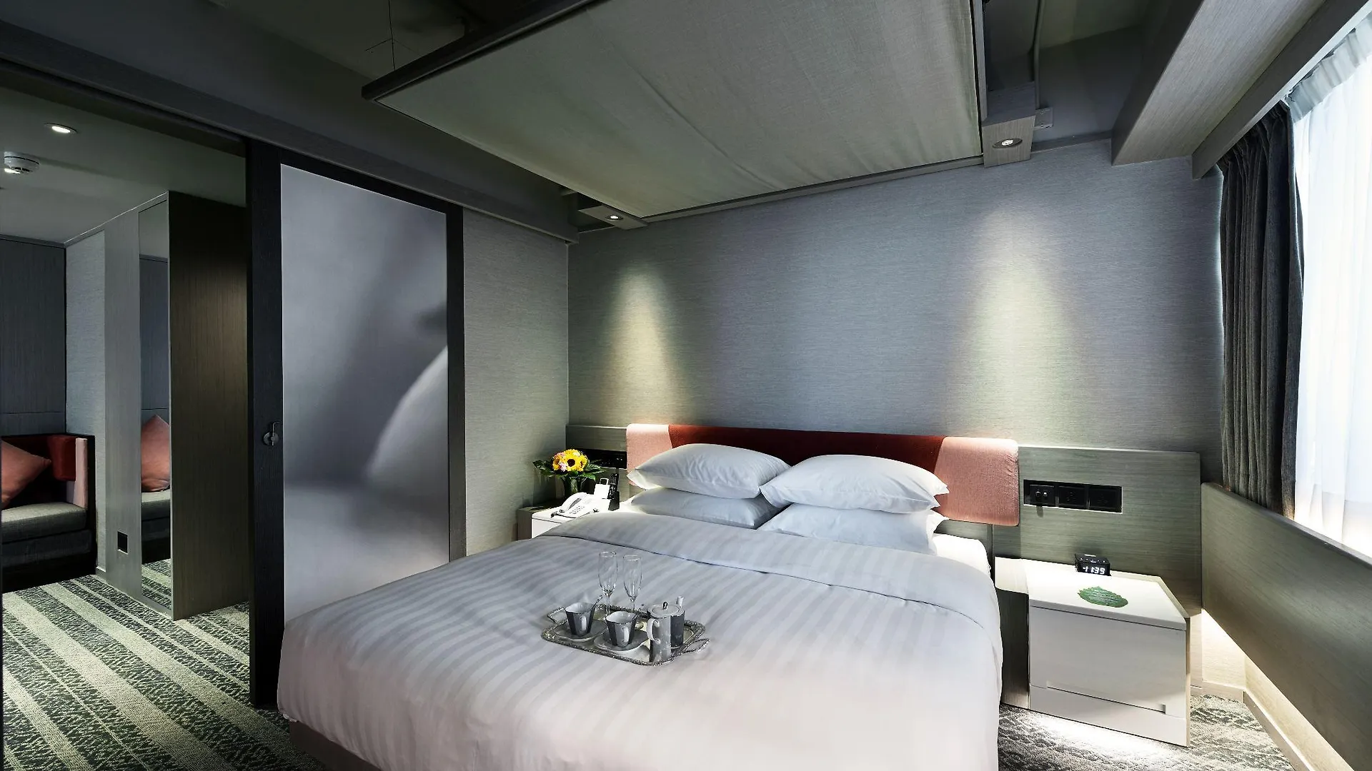 XI Hotel Hong Kong