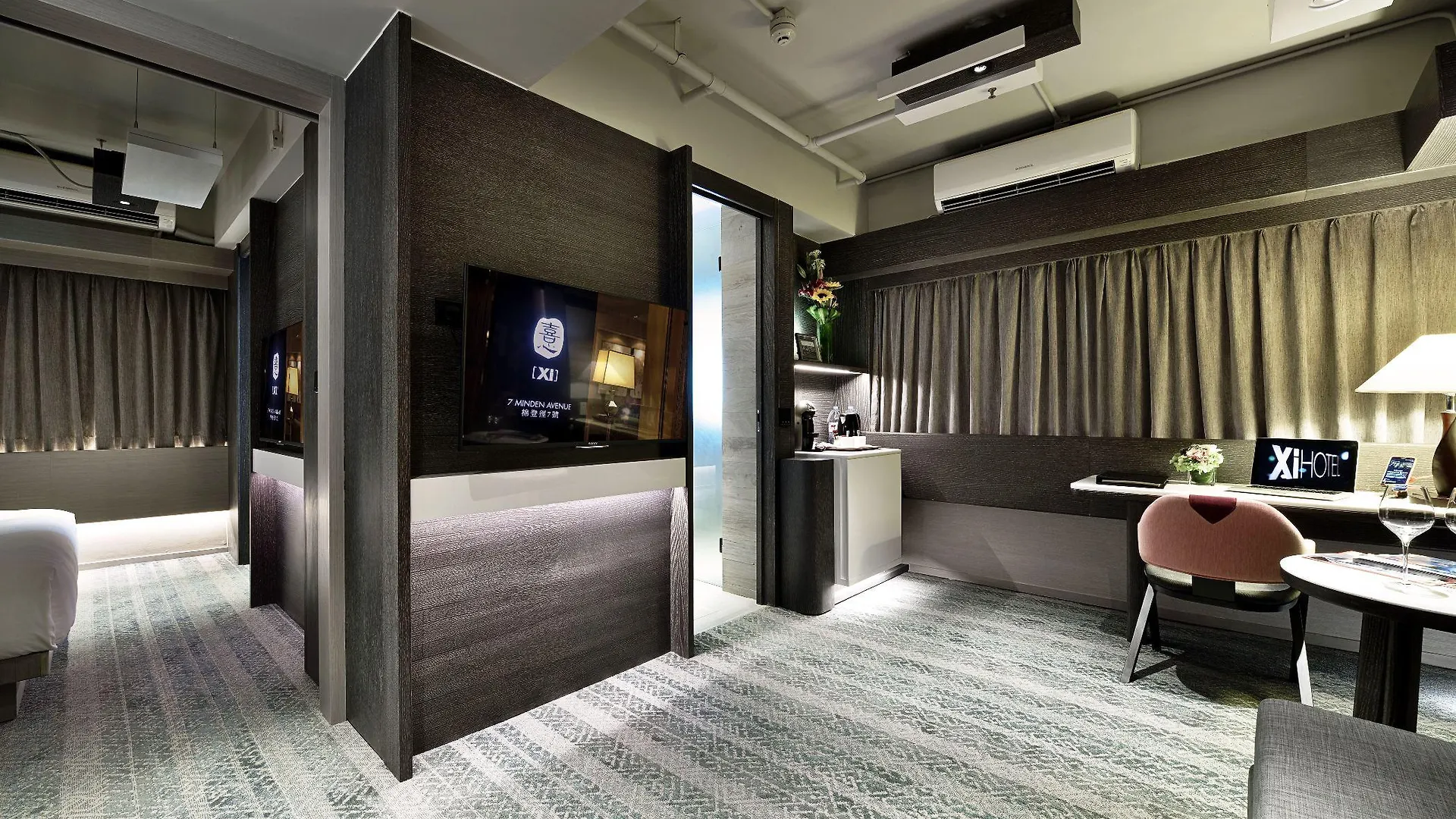 XI Hotel Hong Kong 3*,